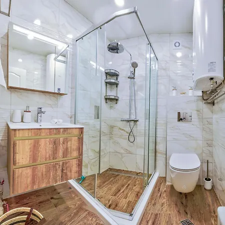 Premium Center By Apartmax فارنا