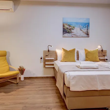 Premium Center By Apartmax شقة
